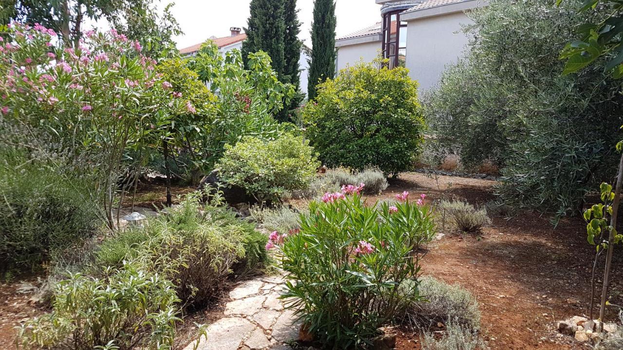 Apartments Villa Temer Pinezići Exterior foto